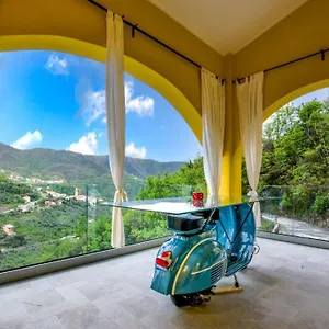 Vespa Appartement Moneglia